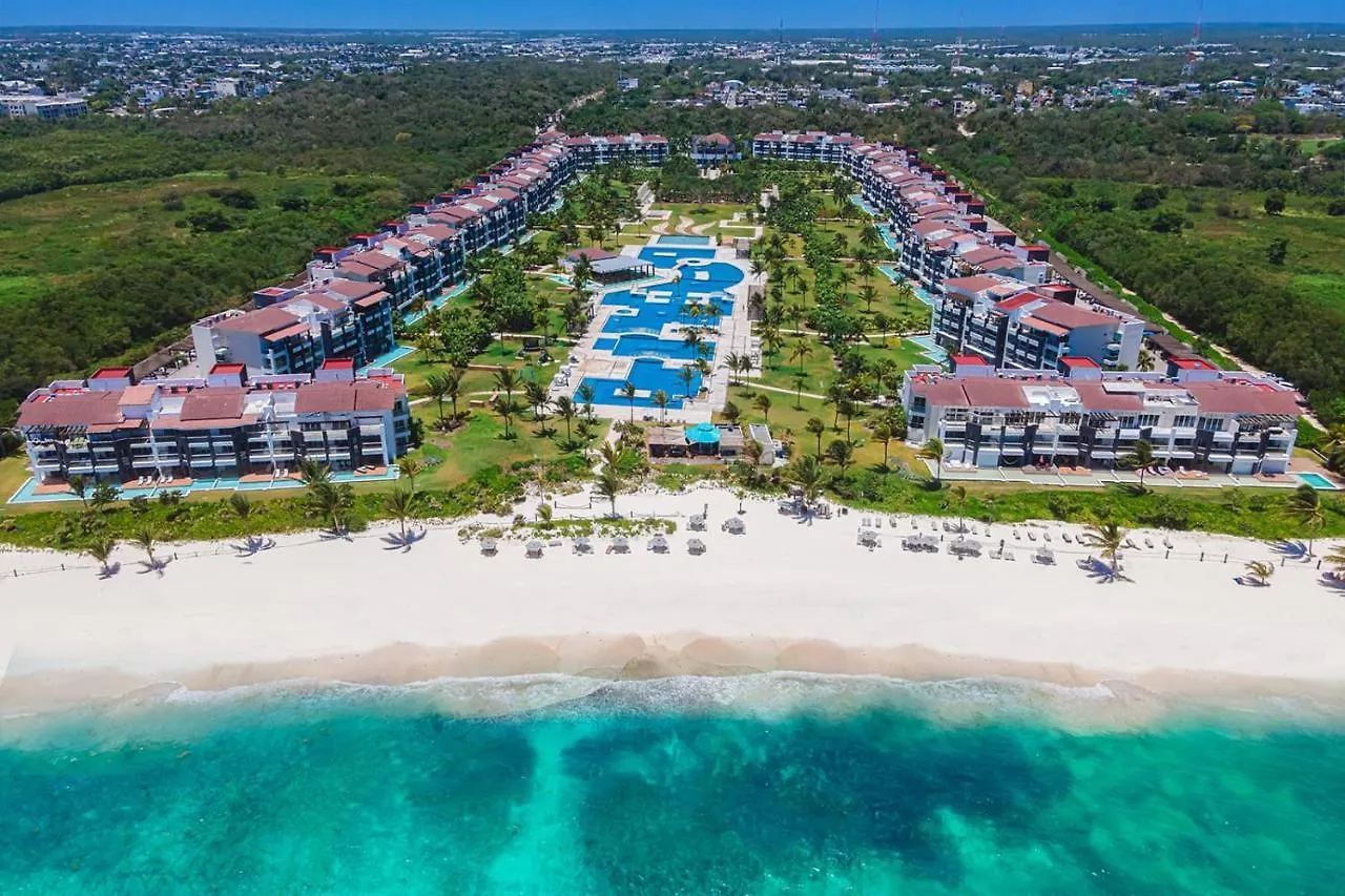 Luxury Beachfront Resort At Mareazul Playa del Carmen 0*,  Mexico