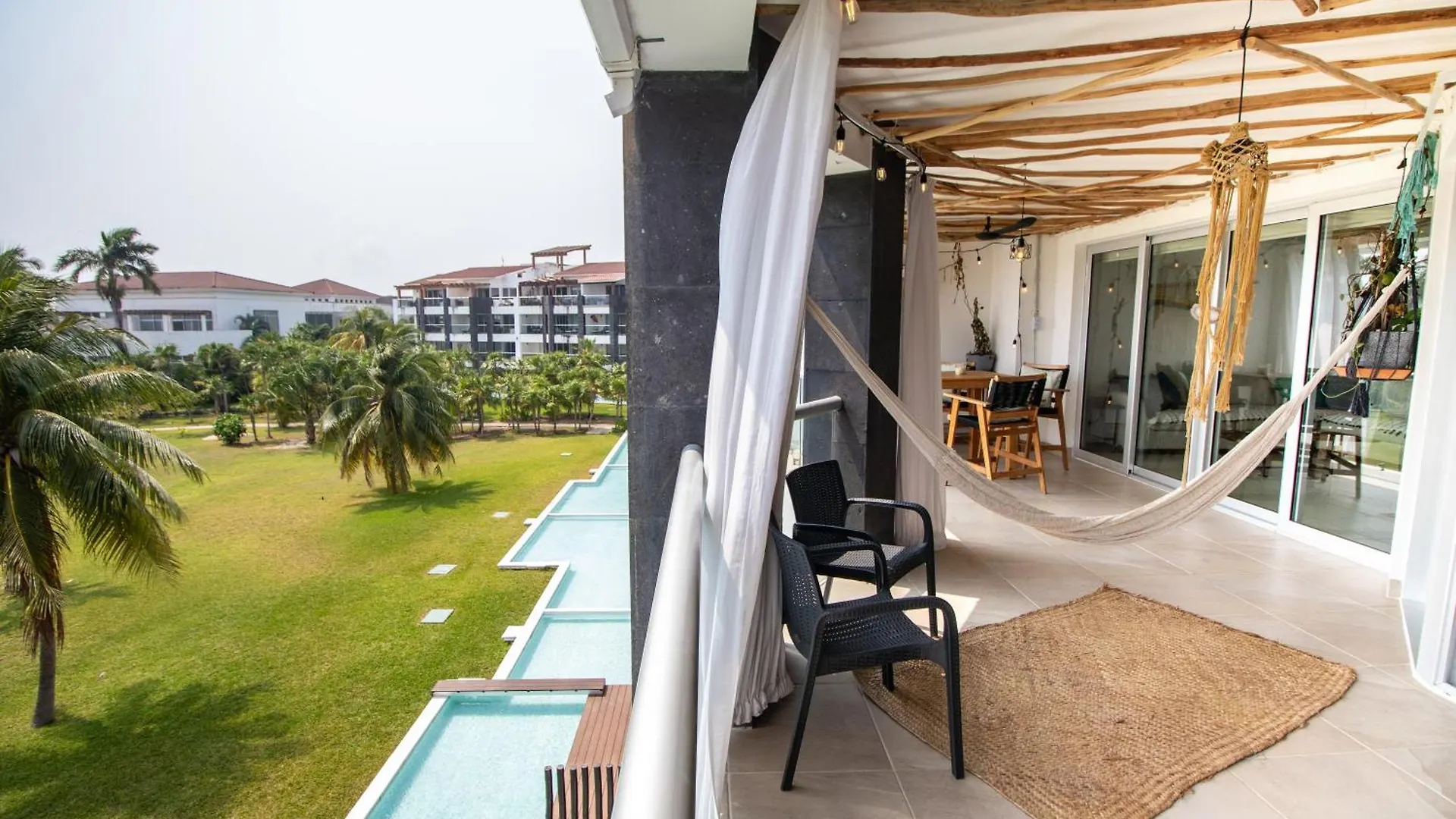 Luxury Beachfront Resort At Mareazul Playa del Carmen
